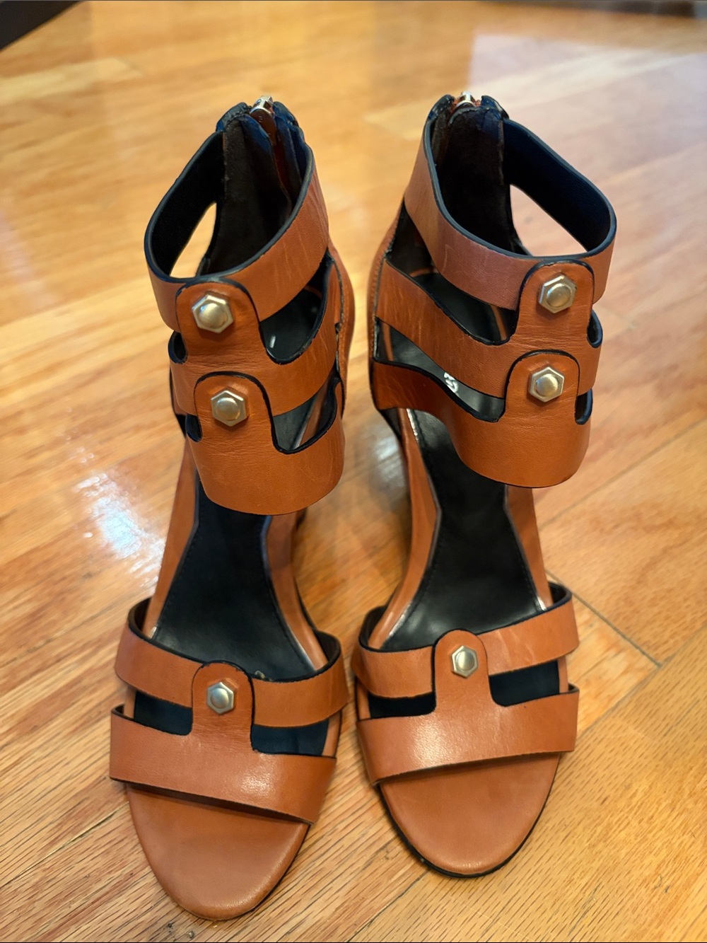 Kenneth Cole Tan Leather Wedges